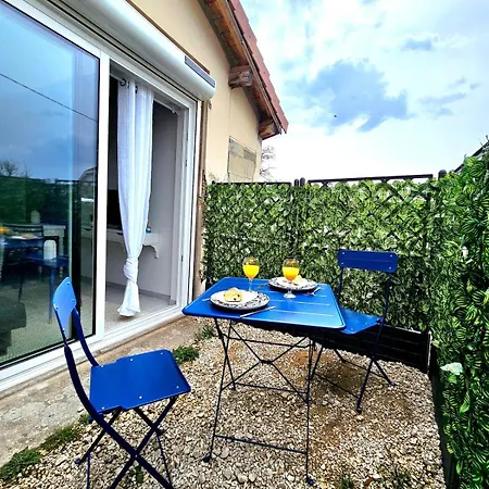 Le Santorin Apartment Saint-Julien-sur-Reyssouze